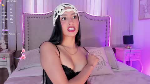 lya_brown online show from August 13, 12:52 pm