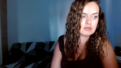 lyaadavis online show from August 12, 9:55 am
