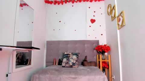 LyaBloom online show from August 4, 9:34 pm