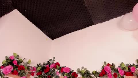 LYA online show from August 15, 3:38 pm