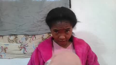 lydie856696 online show from August 12, 6:16 am