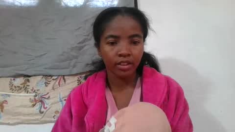 lydie856696 online show from August 12, 8:27 am