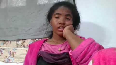 lydie856696 online show from August 13, 1:47 pm