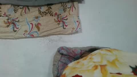 lydie856696 online show from August 14, 2:37 am