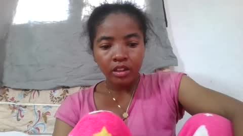 lydie856696 online show from August 14, 9:24 am