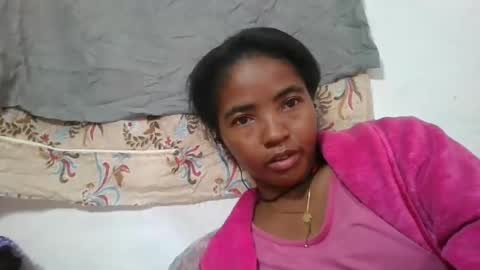lydie856696 online show from August 15, 6:06 am