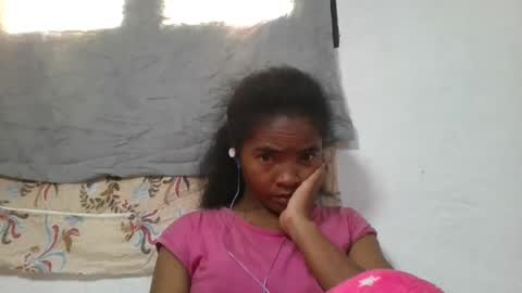 lydie856696 online show from August 15, 11:25 am