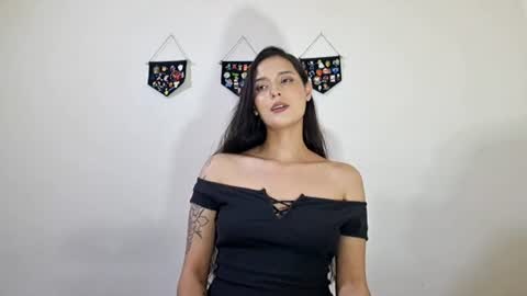 lyla online show from June 27, 4:27 am