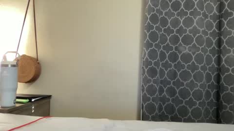 Olivia online show from April 4, 11:01 pm