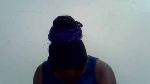 lyn_anna online show from August 8, 9:09 am