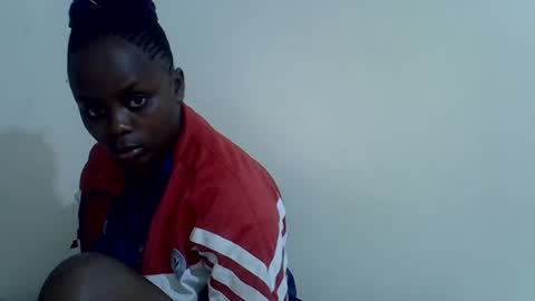 lyn_anna online show from August 9, 5:19 am