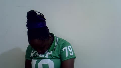 lyn_anna online show from August 9, 1:56 pm
