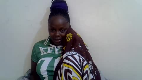 lyn_anna online show from August 10, 7:43 am