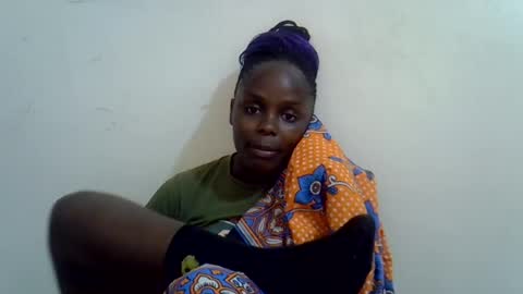lyn_anna online show from August 13, 7:33 am