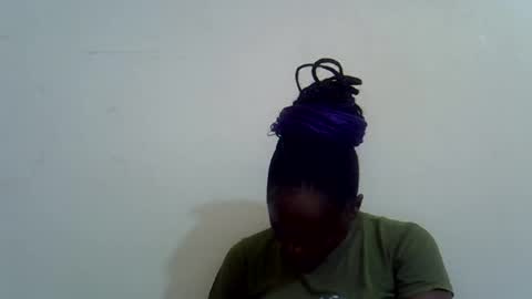 lyn_anna online show from August 13, 8:39 am