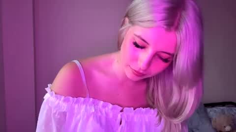Luna online show from August 7, 5:35 pm