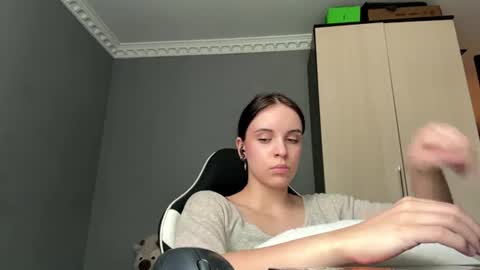 Eva online show from August 3, 8:43 am