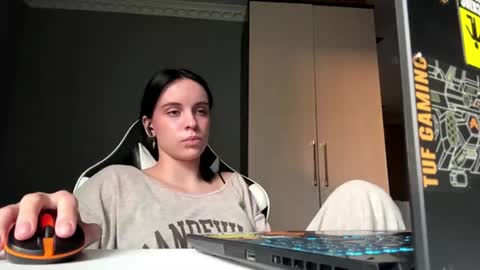 Eva online show from August 7, 1:44 pm