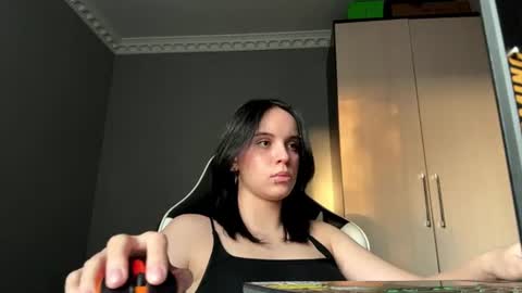 Eva online show from August 8, 1:11 pm