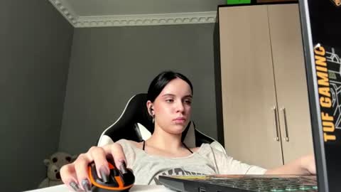 Eva online show from August 10, 10:27 am