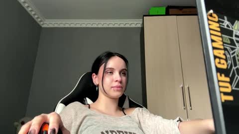 Eva online show from August 11, 8:49 am