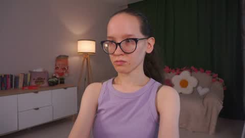 Sara online show from August 8, 4:29 pm
