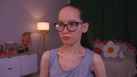 Sara online show from August 10, 12:01 am