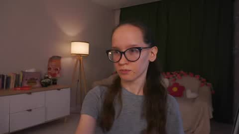 Sara online show from August 11, 5:26 pm