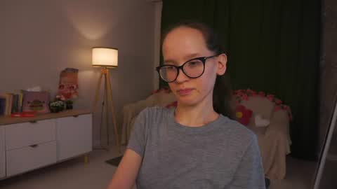 Sara online show from August 11, 8:11 pm