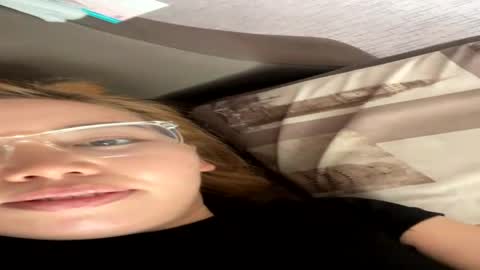 Lynn Monica online show from August 10, 10:38 am