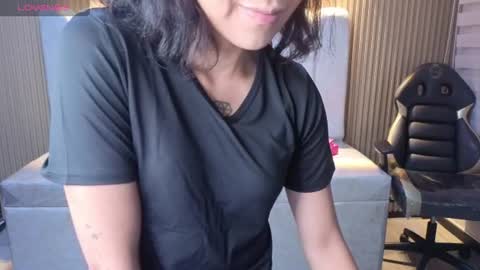 lynn_turner_ online show from July 25, 12:42 pm