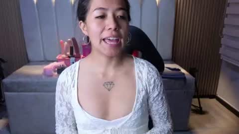 lynn_turner_ online show from August 3, 1:07 pm