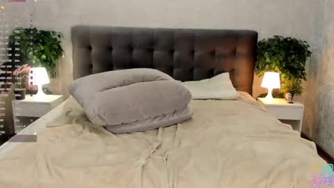 Ellie online show from March 5, 1:13 am