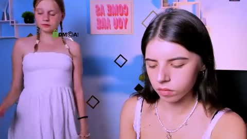 lyra_desire online show from August 8, 7:03 pm