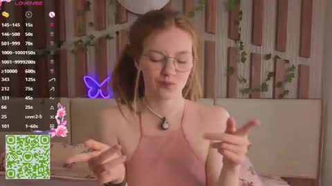Lyra online show from August 17, 1:43 am