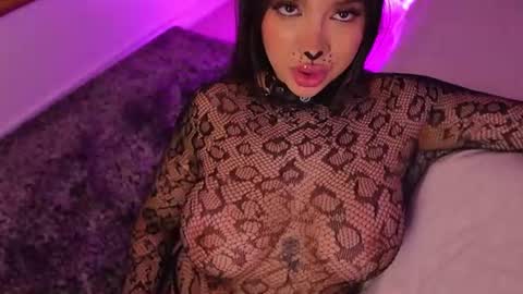    online show from August 15, 11:58 am