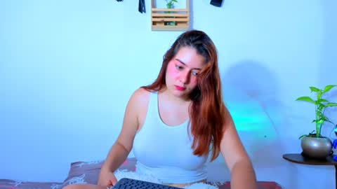 Lyra Carter online show from August 9, 10:38 am