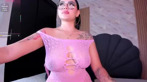 Viviana online show from August 15, 7:40 pm