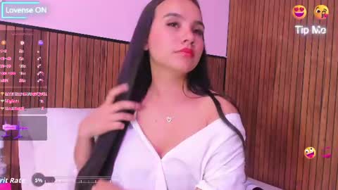 isabella online show from August 7, 10:15 am