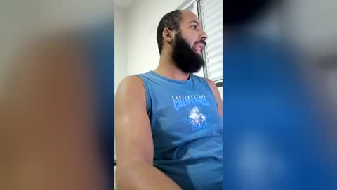 m0ren01995 online show from August 10, 8:16 am