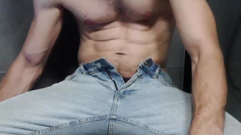 m4dh4tter24 online show from August 15, 9:46 am