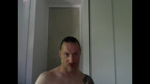 m4rduk81 online show from April 18, 1:00 pm