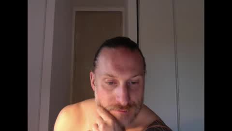 m4rduk81 online show from May 4, 4:19 pm