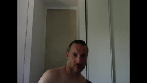 m4rduk81 online show from May 31, 11:23 am