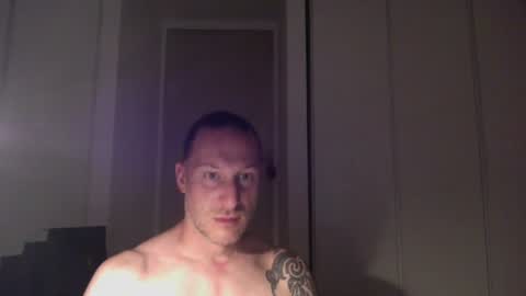 m4rduk81 online show from August 10, 3:52 am