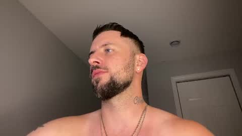 m_stephen online show from August 8, 1:27 am