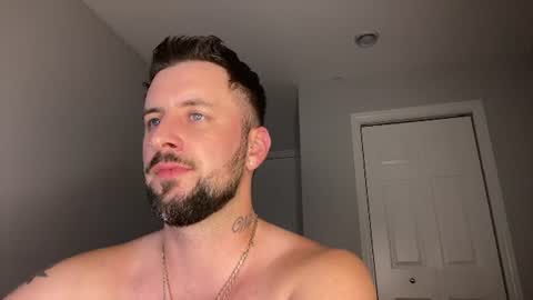 m_stephen online show from August 10, 11:39 pm