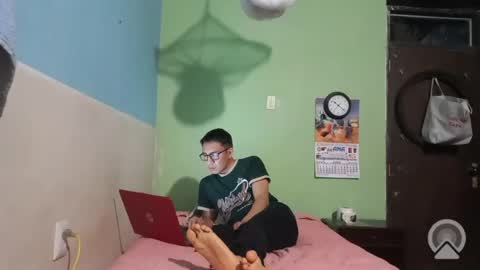 Maaqui online show from August 8, 3:17 am
