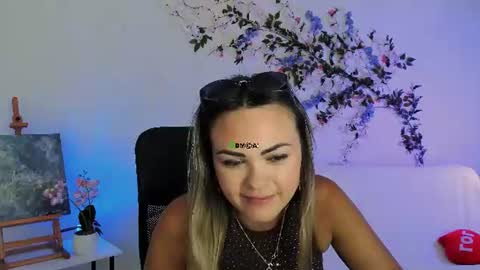 Your lovely Mabel online show from August 8, 8:36 am
