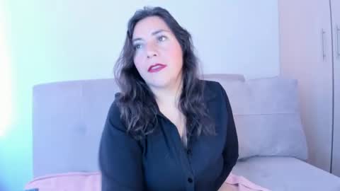 mabelt online show from August 4, 12:35 pm